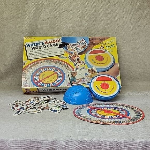 Mattel Where's Waldo? World Game 1991 100% COMPLETE - Picture 1 of 11